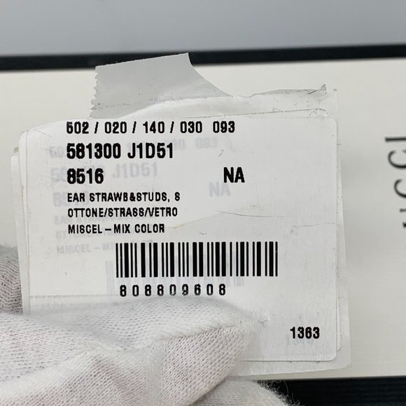 NIB Authentic Gucci Gold Studded Strawberry Pearl Earrings - Picture 7 of 9